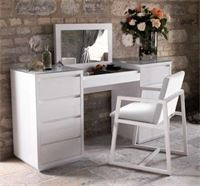 Bàn trang điểm 001